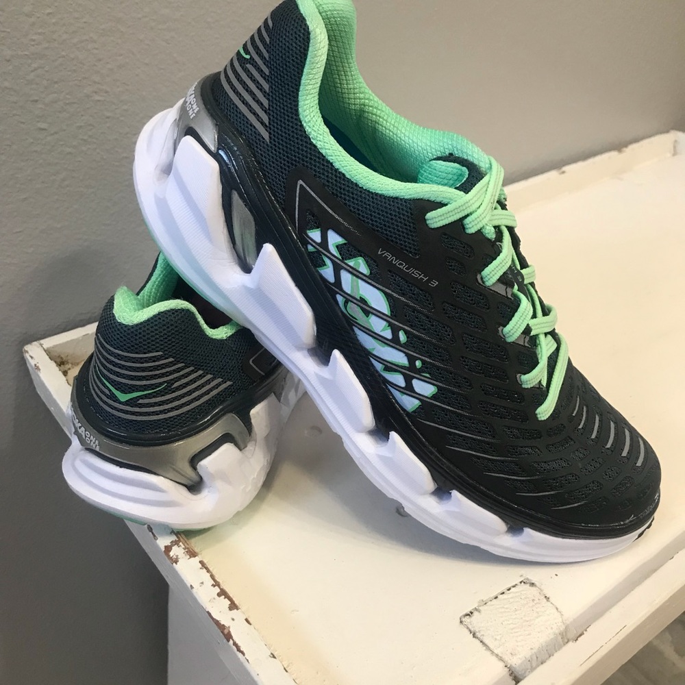 HOKA ONE ONE VANQUISH 3